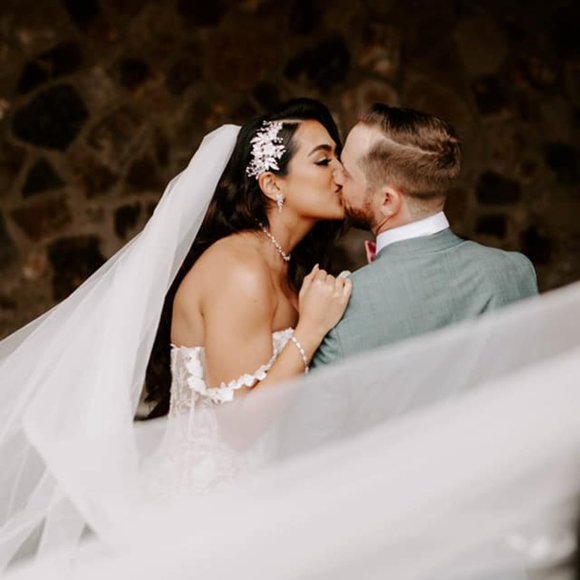 Calla Blanche Lilia Wedding Dress with Matching Cathedral Veil - Picture 10 of 12